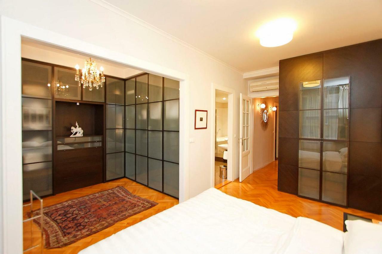 Spacious Elegance In The Heart Of Old Town 프라하 외부 사진